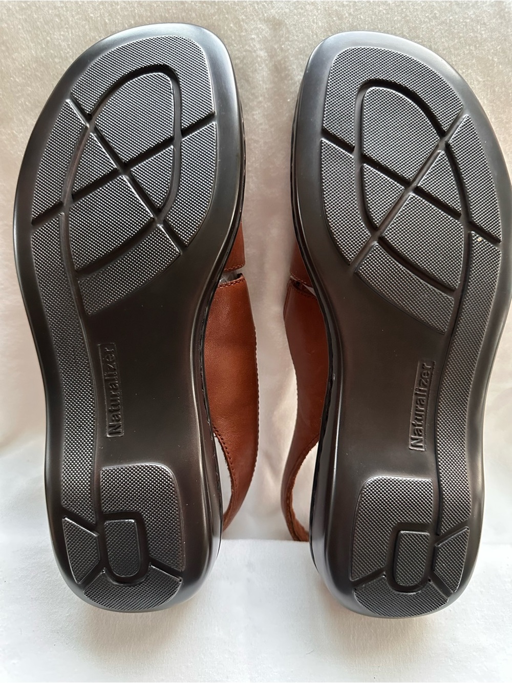 Naturalizer Tan Brown Leather Sandals. - Picture 6 of 10